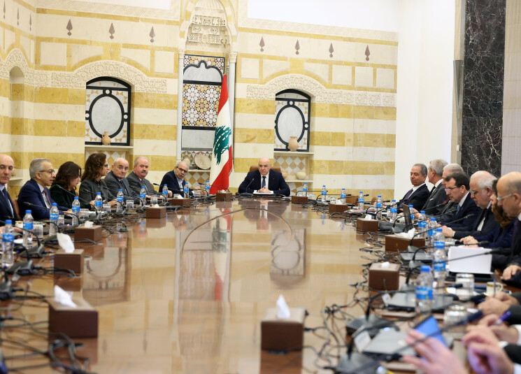 لماذا لم يستقل «الحزب» من الحكومة بعدما حظّرت نشاطه العسكري؟