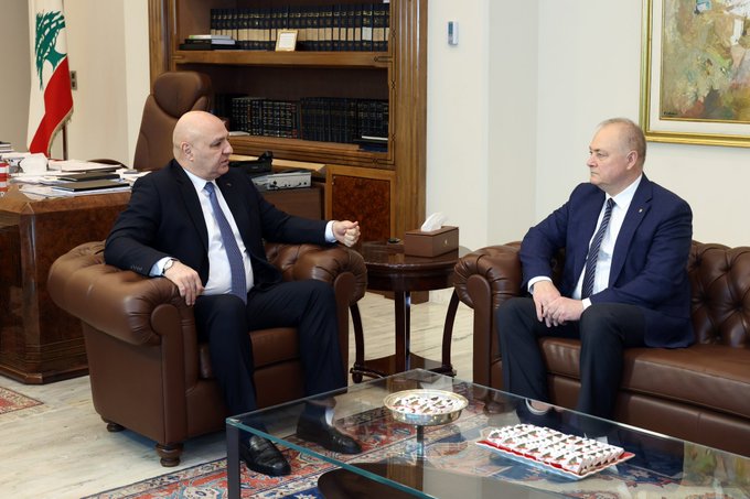 الرئيس عون يستقبل السفير الروسي لدى لبنان