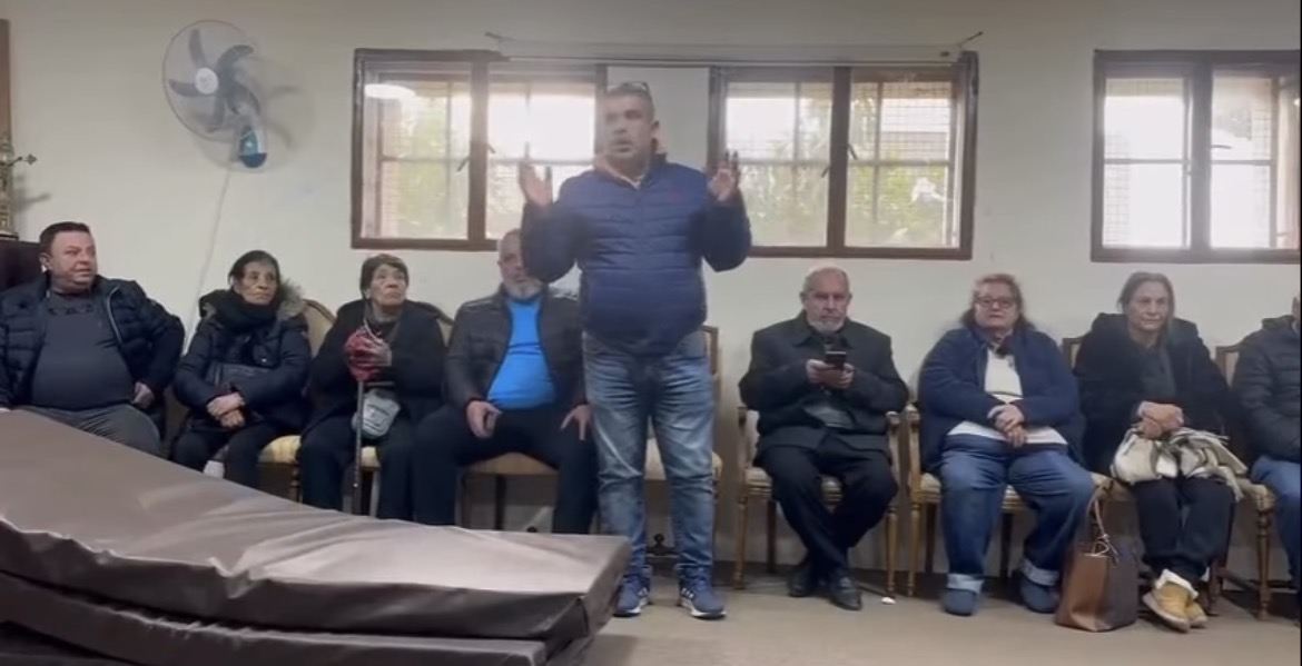 أهالي علما الشعب يرفضون مغادرة بلدتهم رغم تقدم القوات الإسرائيلية