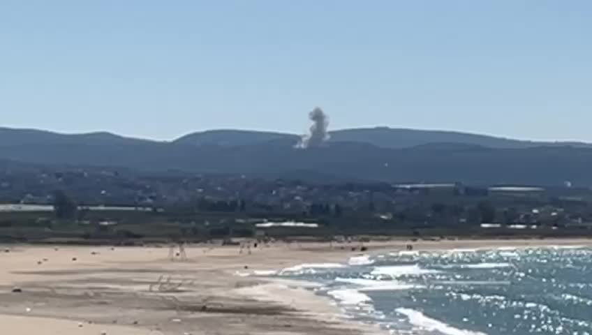 غارة جوية بين بلدتي زبقين وياطر