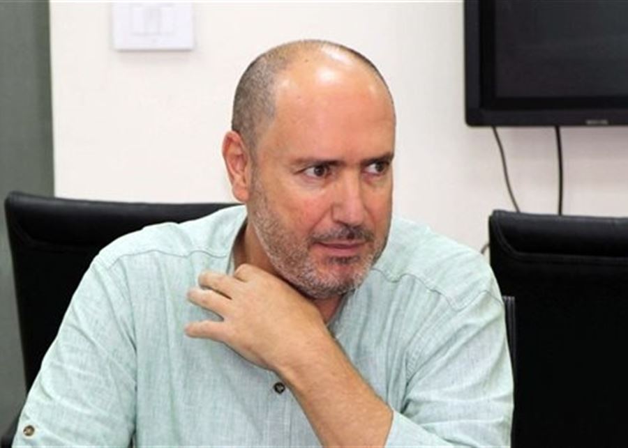 محافظ الجنوب: ضرورة تلبية احتياجات النازحين والاستماع لمطالبهم