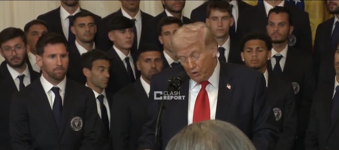 ترامب يدعو الدبلوماسيين الإيرانيين إلى طلب اللجوء