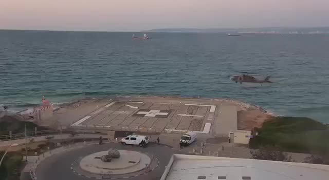 بالفيديو - إجلاء جرحى من الجيش الإسرائيلي بمروحية من الجنوب  إلى مستشفى في حيفا