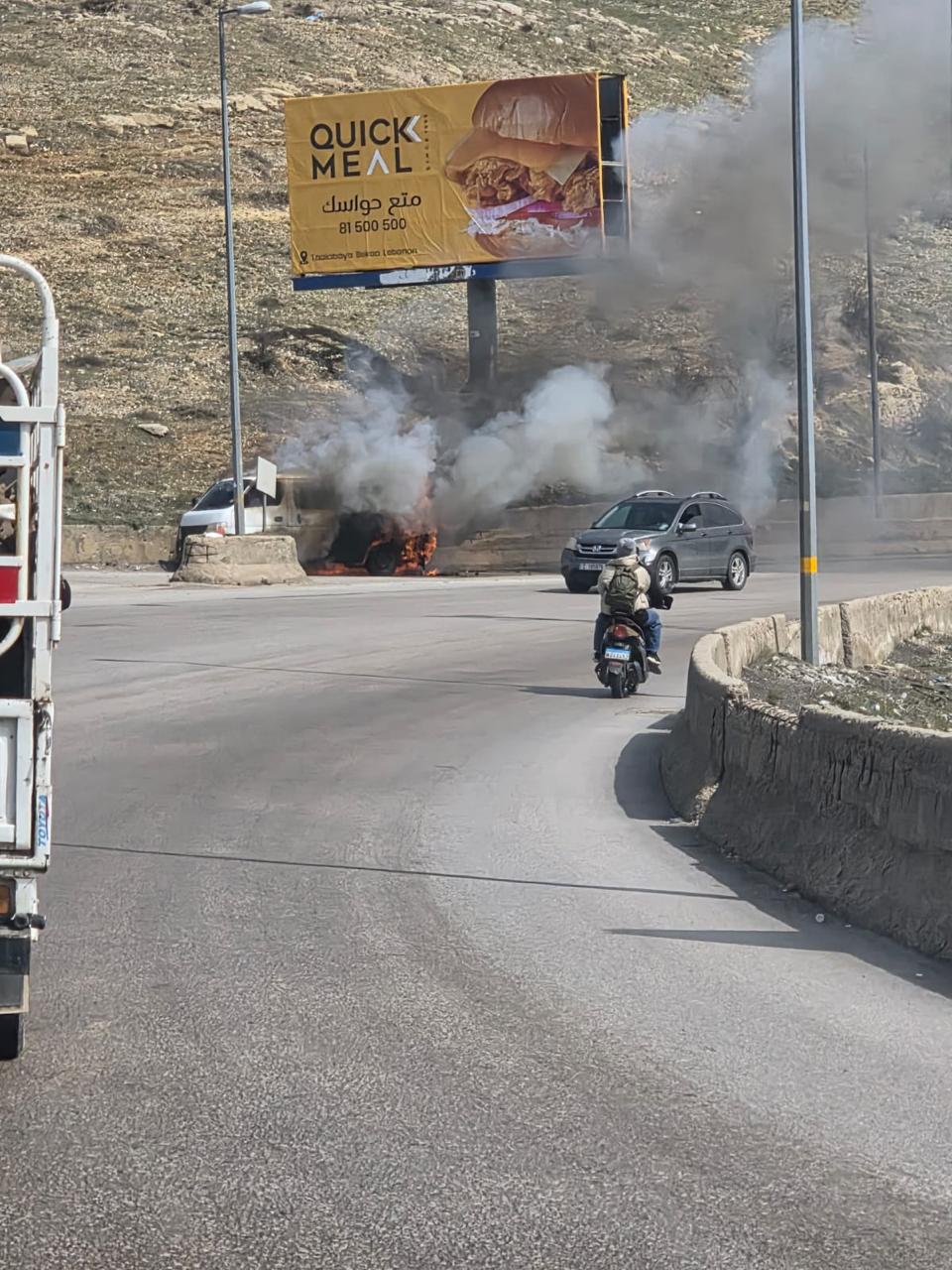 لا صحة لاستهداف سيارة على طريق ضهر البيدر… واحتراقها ناجم عن ماس كهربائي