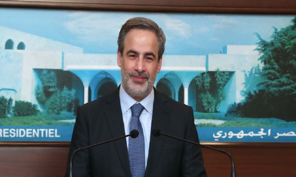 معوّض: لحل الأزمة يجب على “الحزب” تسليم سلاحه