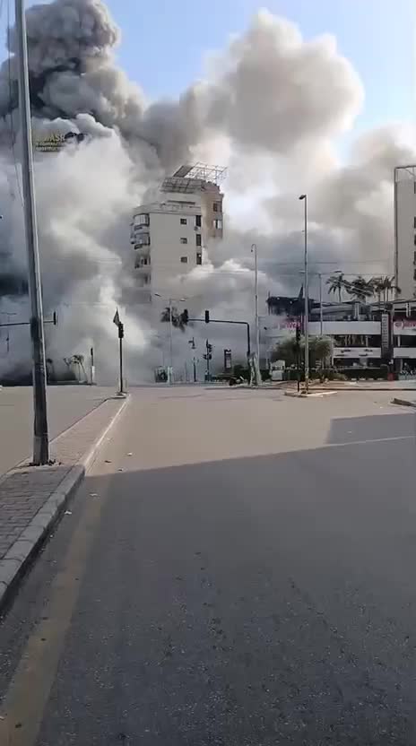 غارة إسرائيلية ثامنة منذ الصباح تستهدف محيط غاليري سمعان – مار مخايل في الضاحية الجنوبية