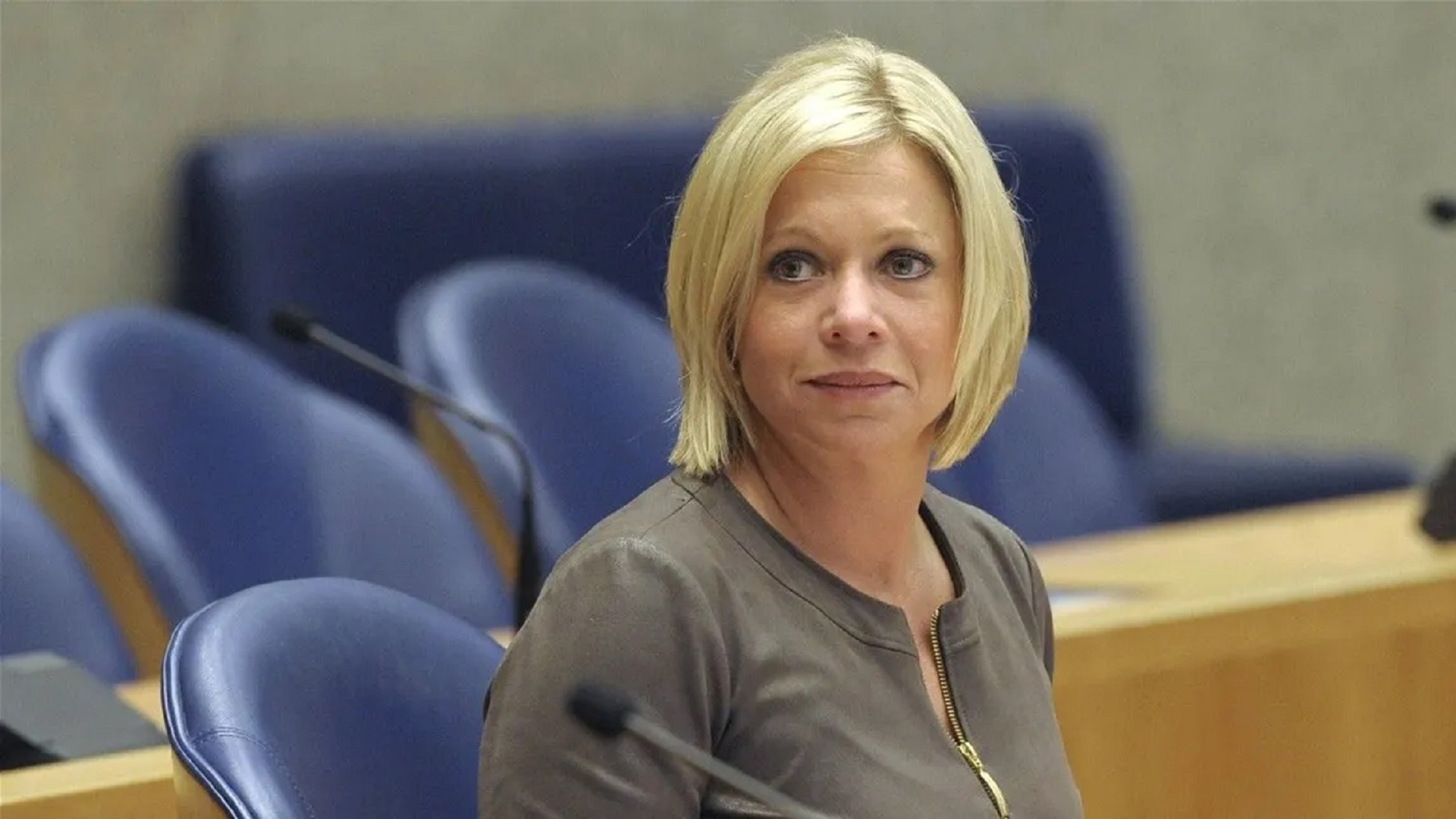 بلاسخارت: إمّا البقاء على طريق الدمار أو الانخراط في الحوار