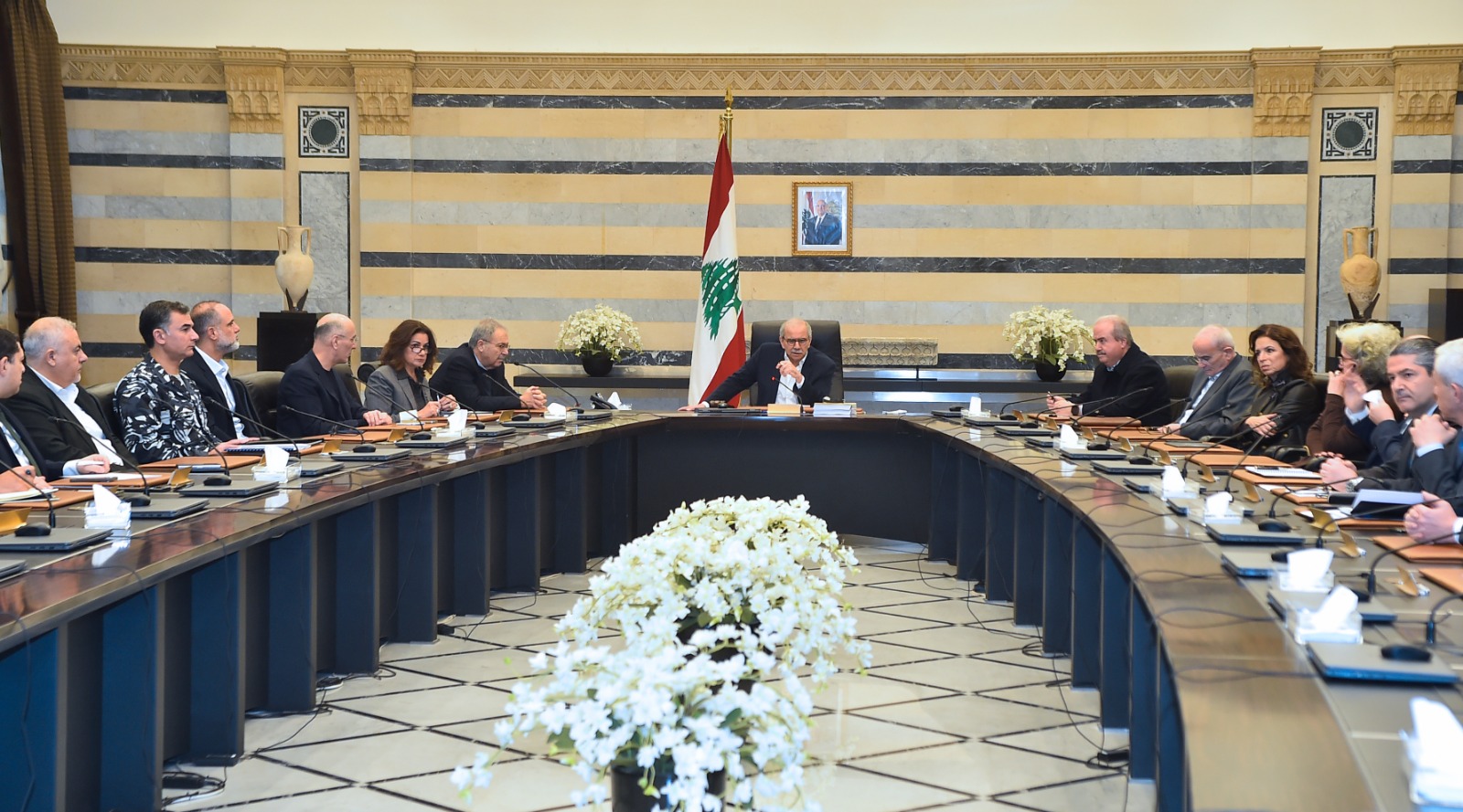 نواف سلام: الحكومة لن تترك أي نازح دون مأوى والمدينة الرياضية جاهزة للاستقبال