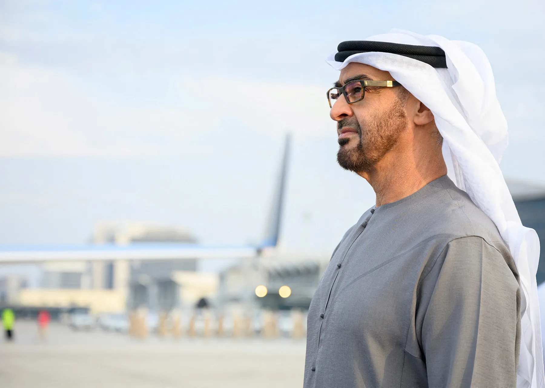 كيف علّق محمد بن زايد على الهجمات الإيرانية؟