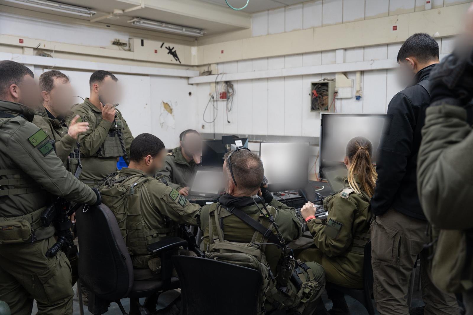 الجيش الإسرائيلي: العثور على مخزون من الوسائل القتالية في جنوب لبنان