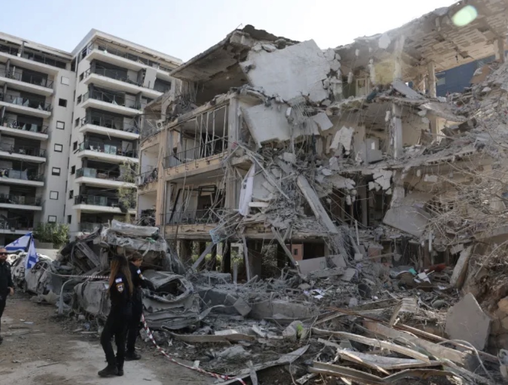 غارة إسرائيلية على منزل في صربا الجنوبية وبيان للأهالي ينفي وجود راجمة صواريخ