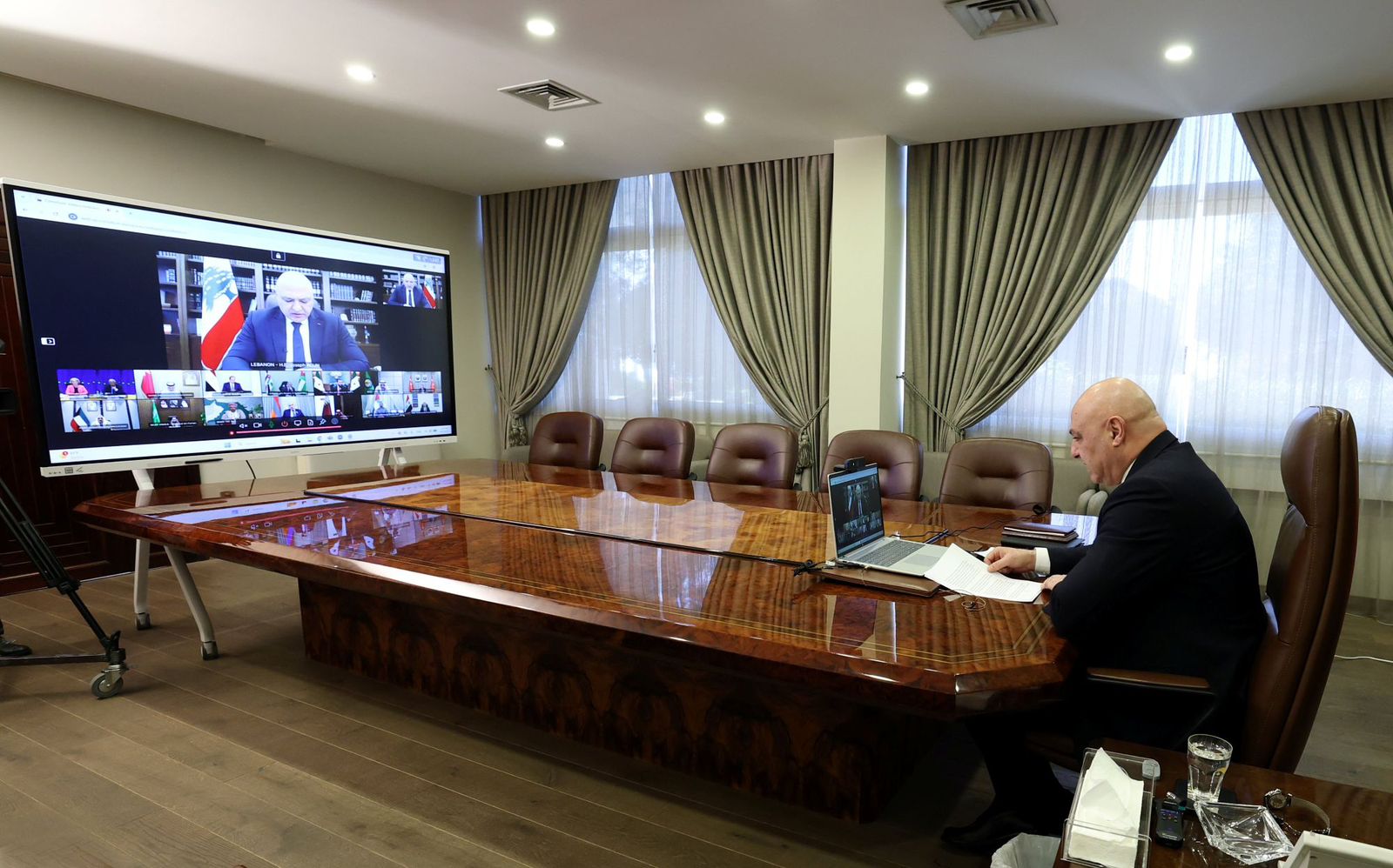 الرئيس عون للأوروبيين: سننزع سلاح حزب الله وندعو لهدنة ومفاوضات مع إسرائيل