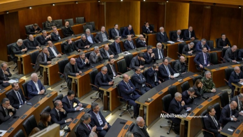 مدعوماً من التقدمي والرئيس بري.. الجيش وقائده خط أحمر
المجلس يمدد ولايته عامين