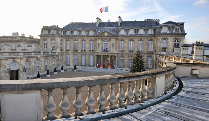 فرنسا: نجري حوارًا صعبًا مع طهران من أجل لبنان