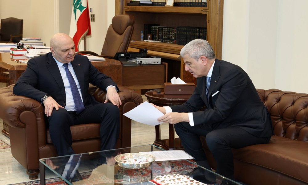 واقع القطاع الصناعي على طاولة عون