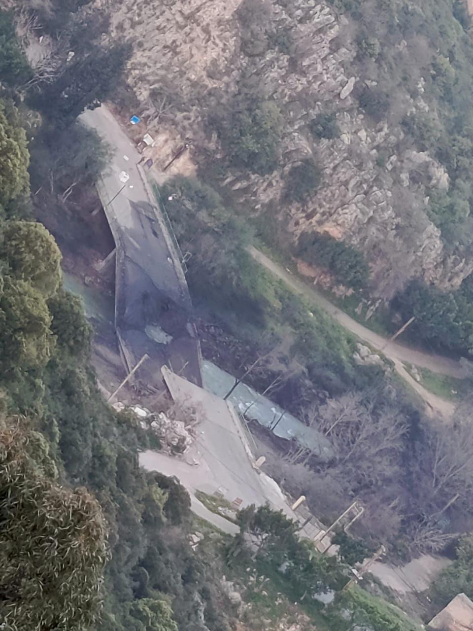 أدرعي :استهدفنا جسر الزرارية على نهر الليطاني