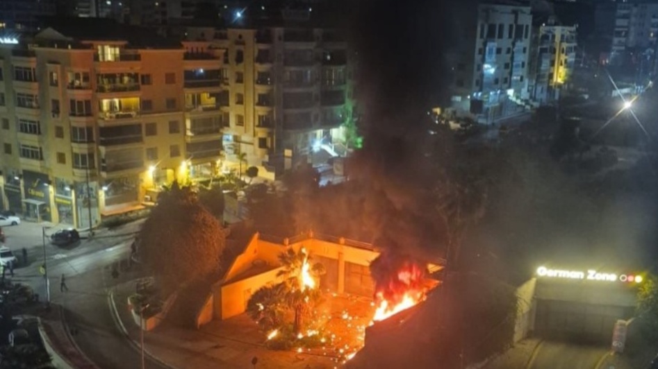 الحرب على حالها من التصعيد… والتمدد من مضيق هرمز إلى وسط بيروت