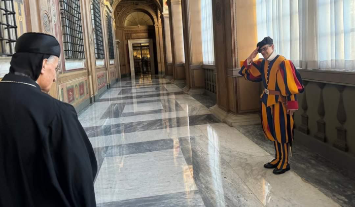 البابا فرنسيس يستقبل الراعي