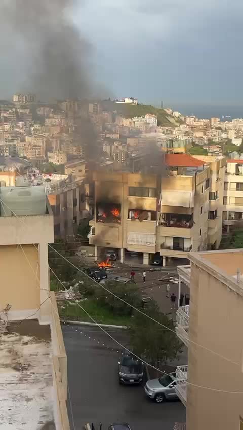 بالفيديو - ضحايا في الغارة على شقة في حارة صيدا