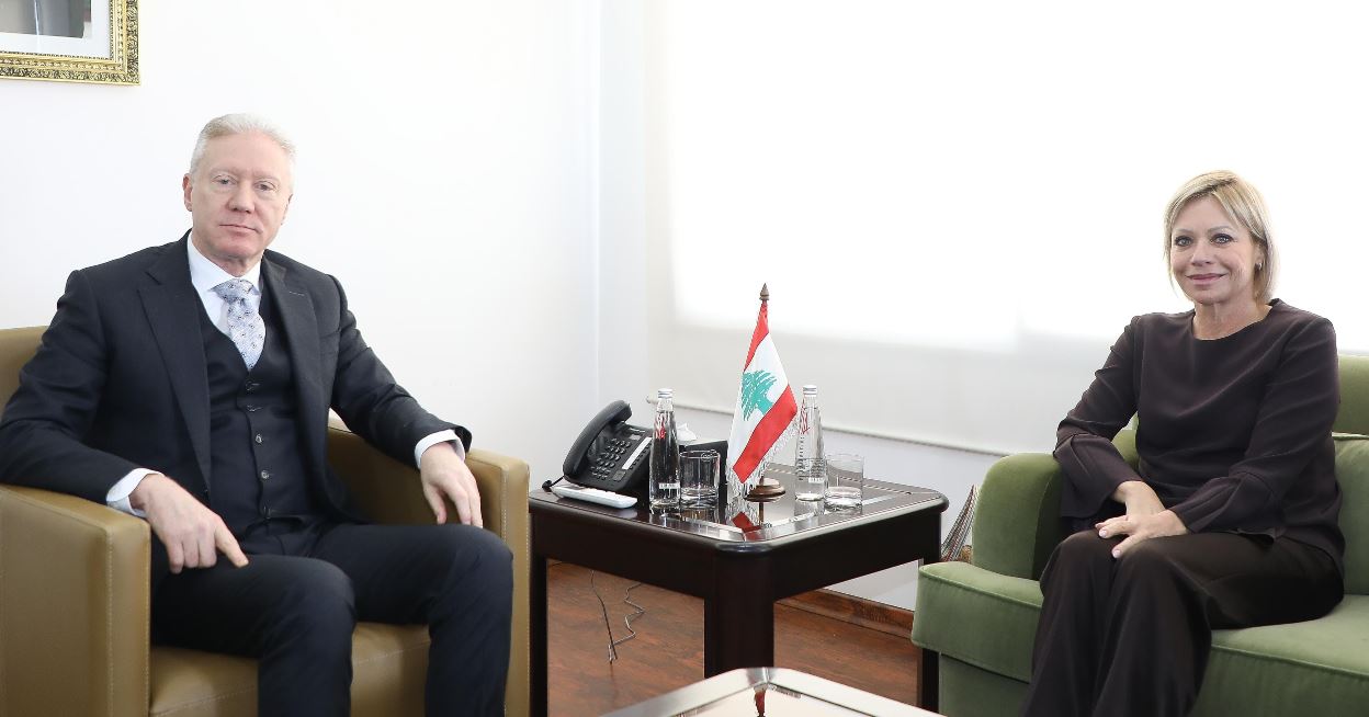 رجّي بحث مع بلاسخارت في التطورات