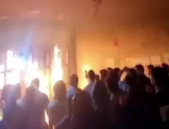 احتجاجات وشغب في سجن رومية… السجناء يطالبون بإقرار العفو