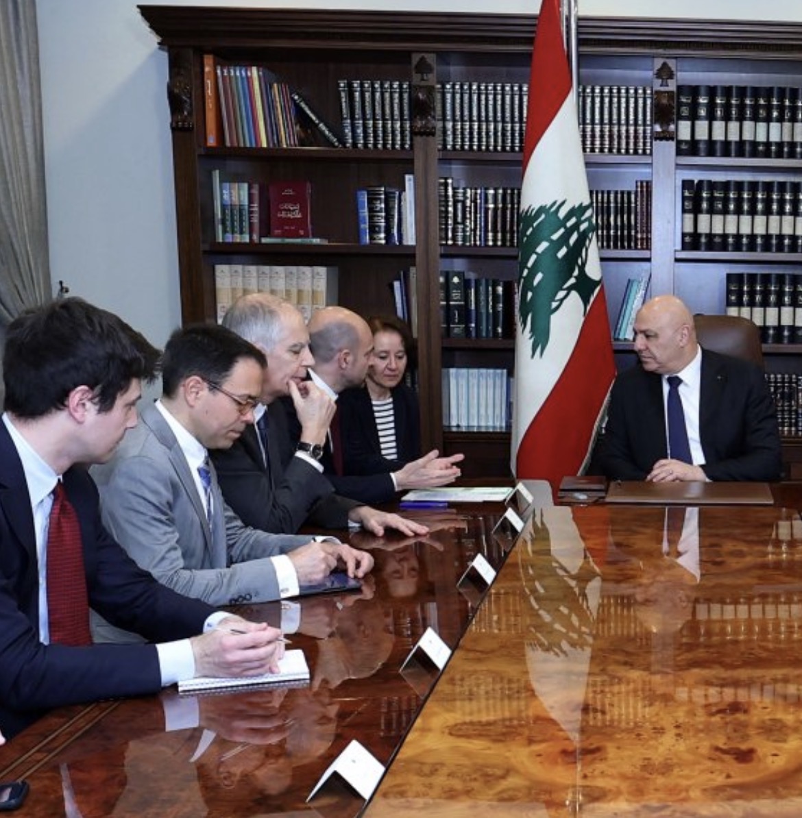 لا جديد في جعبة بارو... والأمور رهن الميدان لا المبادرات