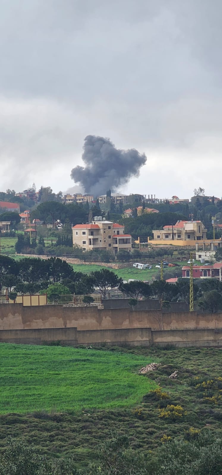 تصعيد ميداني واسع: قصف مدفعي على الناقورة وغارات تطال الجنوب والبقاع