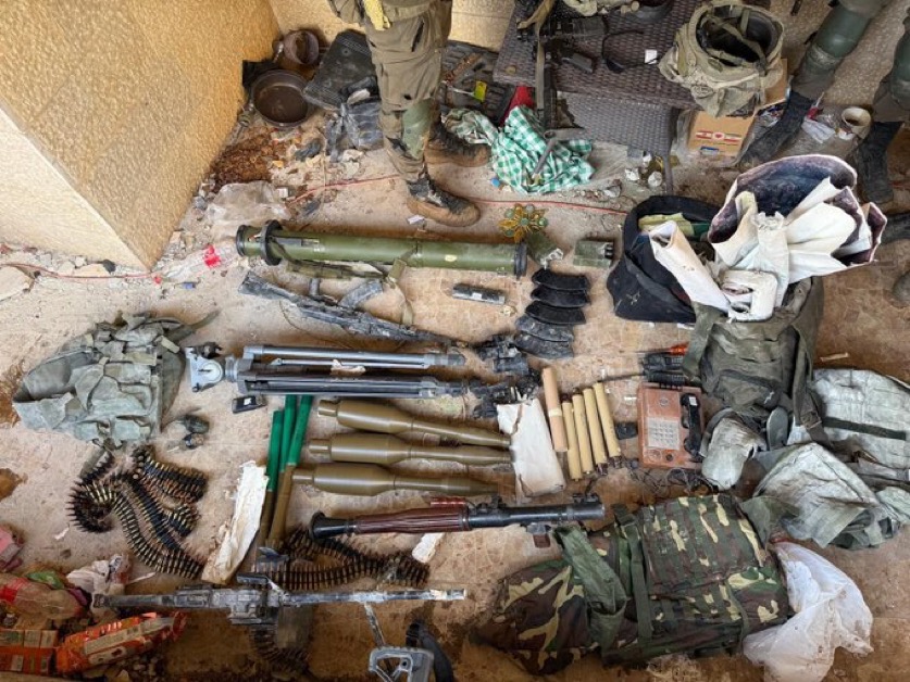 أدرعي: الفرقة 36 تواصل عملياتها جنوب لبنان وتعلن قتل أكثر من 10 عناصر وضبط أسلحة لحزب الله