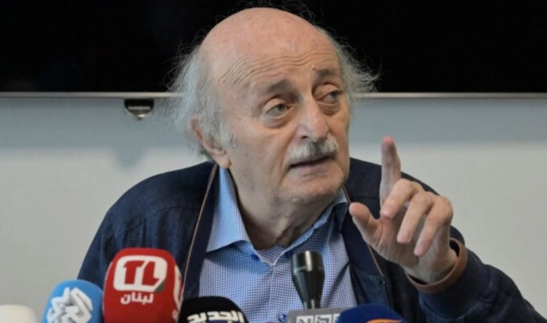 المرتضى عن وليد جنبلاط: موقفه من التفاوض رجّح كفّة الوعي والمسؤولية الوطنية.