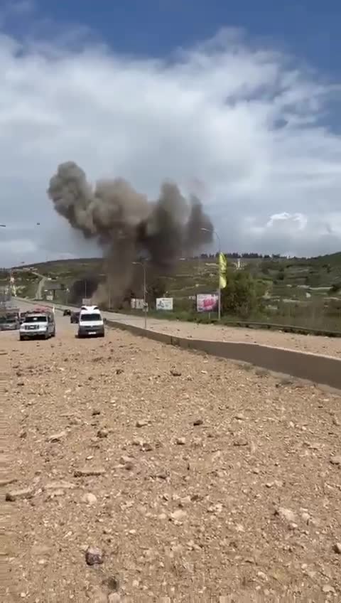 استهداف عبارة على اتوستراد برج رحال ارزي