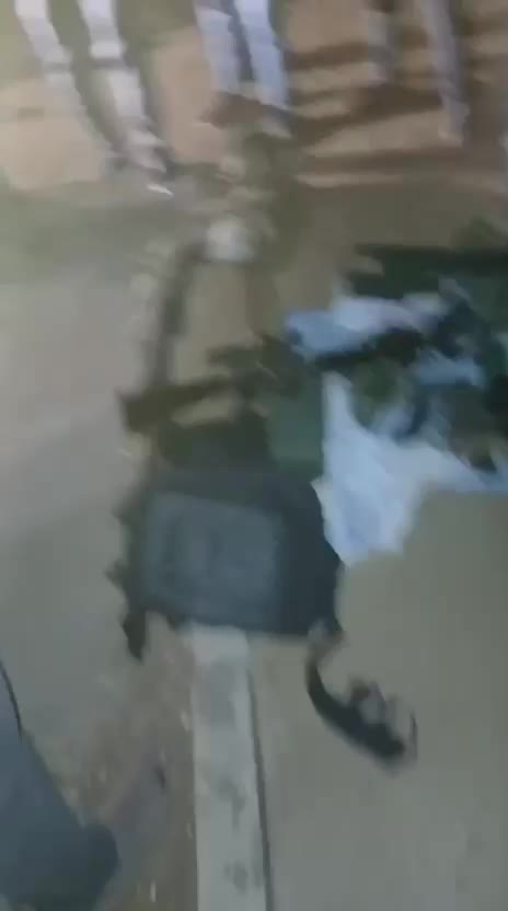 العثور على أسلحة داخل مدرسة تؤوي نازحين في طريق الجديدة