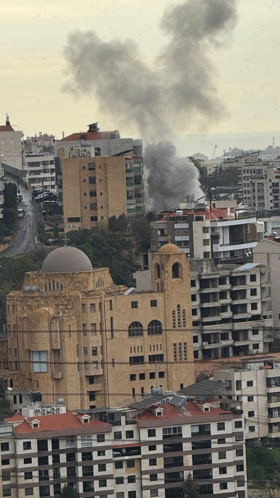 الجيش الإسرائيلي: هاجمنا قبل قليل عنصراً من وحدة فيلق القدس في بيروت