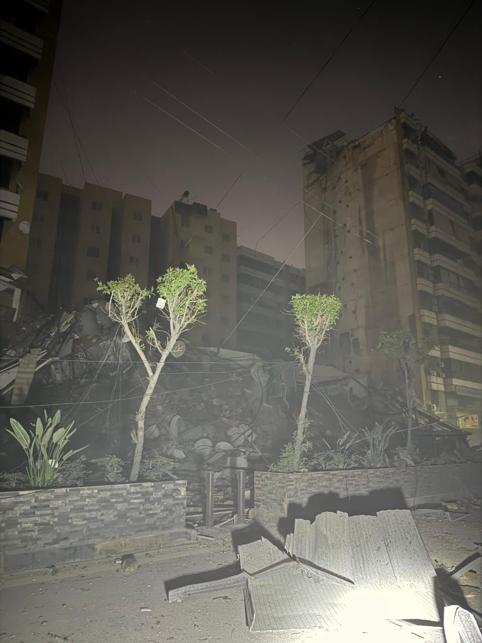 7 غارات على الضاحية الجنوبية لبيروت وتحليق مكثف للطيران الحربي