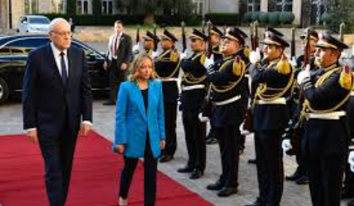 قمة برلين توفد هوكشتاين: وقف النار وانتخاب عون للرئاسة<br />
ميقاتي ينتفض بوجه «الوصاية الإيرانية».. وتعزيزات معادية وصواريخ نوعية الى أرض المعركة