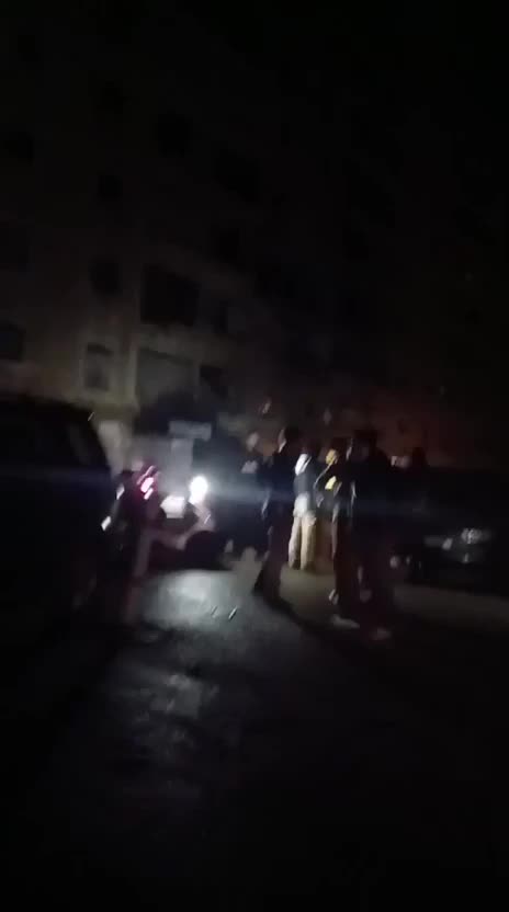 بالفيديو - غارة صاروخية تستهدف مبنى في تحويطة الغدير فجراً