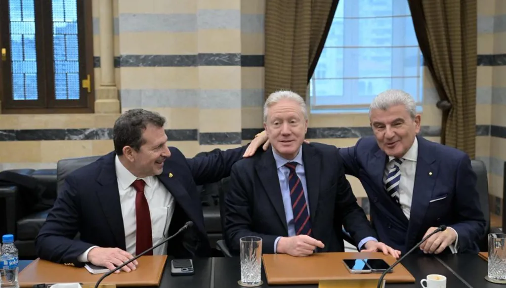 مكي خرق المقاطعة وقرار طرد السفير 