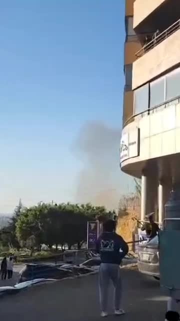 دوي في محيط المنصورية وسحب دخان تتصاعد