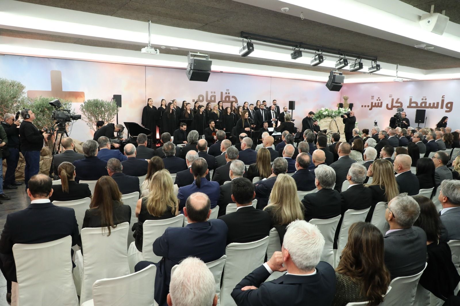 ‏ريسيتال الآلام والقيامة في معراب.. جعجع: القيامة باتت تطل من آخر النفق