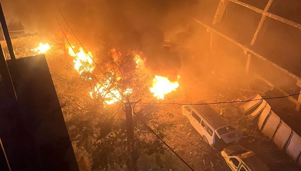 قتلى وجرحى في غارة إسرائيلية على الجناح والجيش الإسرائيلي يعلن استهداف قياديين