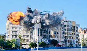 جيش الاحتلال غير جاهز «للمنطقة العازلة».. وتصعيد جنوني من الضاحية إلى الجنوب<br />
اتصال بين عون والسوداني وسلام يجدِّد الحرص على المفاوضات.. والأنظار تتجه إلى مجلس الوزراء