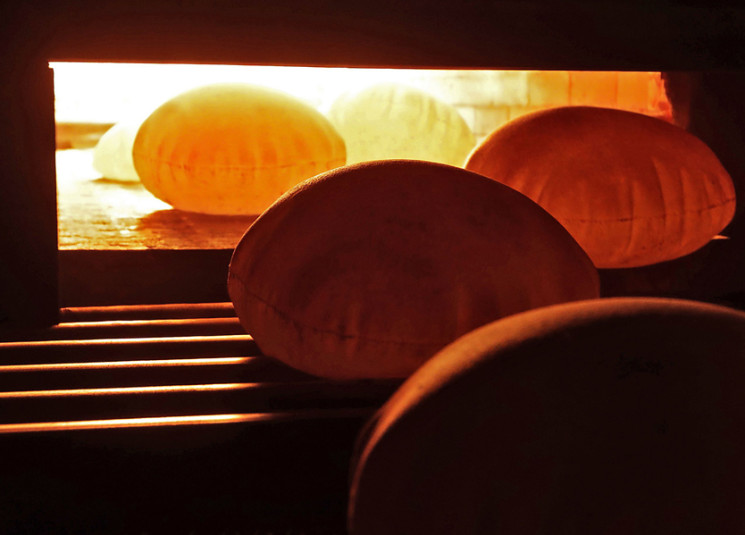 سرور: لا قلق على توافر الرغيف ومخزون القمح يكفي لـ 4 أشهر