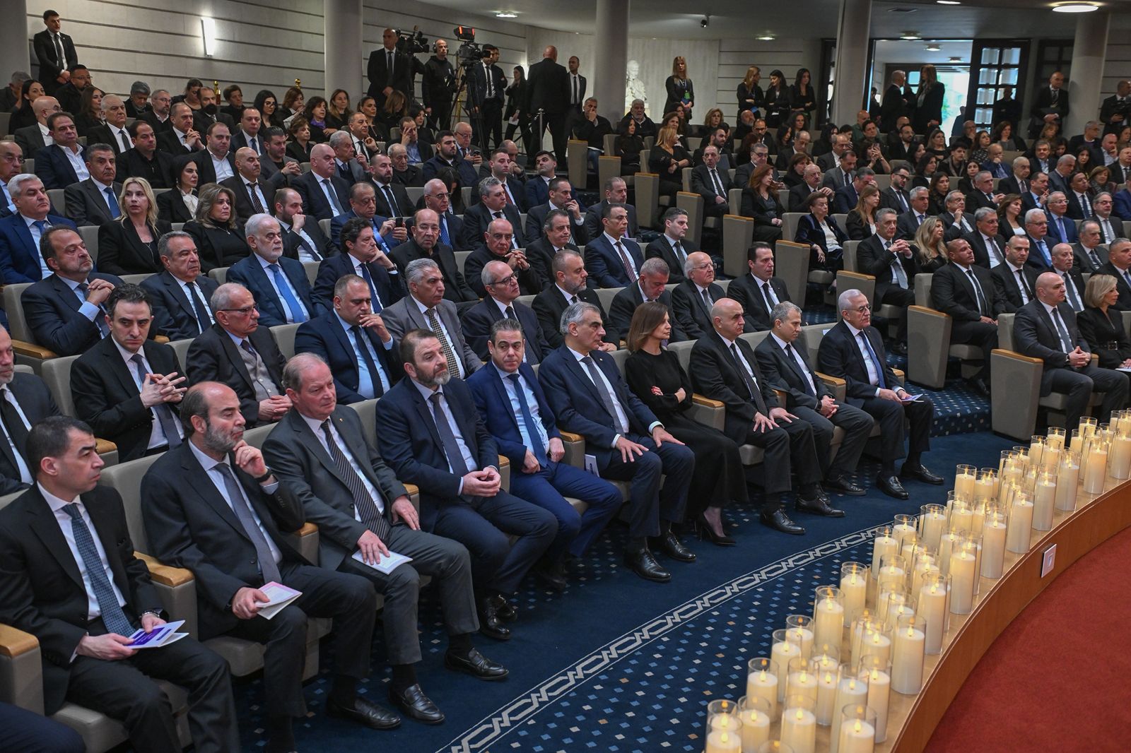 محفوظ ترأس رتبة سجدة الصليب في حضور رئيس الجمهورية: لبنان أُرهق من الحروب والسلام يمرّ عبر الدولة ووحدة اللبنانيين