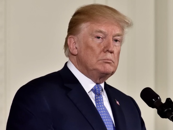 ترمب يهدد إيران بضرب الجسور ومحطات الكهرباء الثلاثاء: افتحوا المضيق وإلا ستعيشون في الجحيم