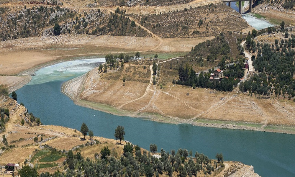 مصلحة الليطاني: لإزالة “مخيّم التلوّث في برّ الياس”