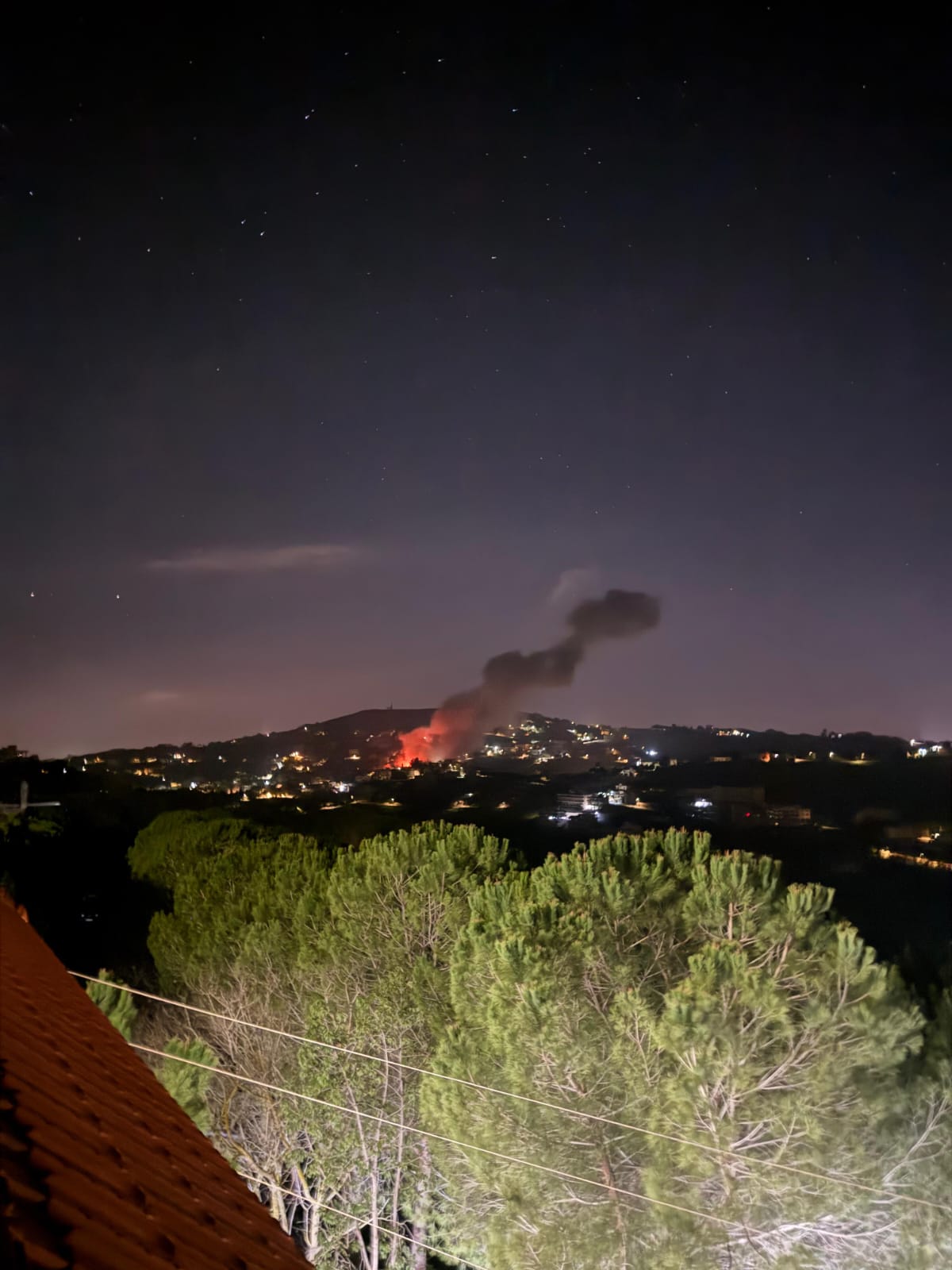 غارات إسرائيلية على جنوب لبنان وصواريخ ومسيرات ل”حزب الله”باتجاه مواقع إسرائيلية