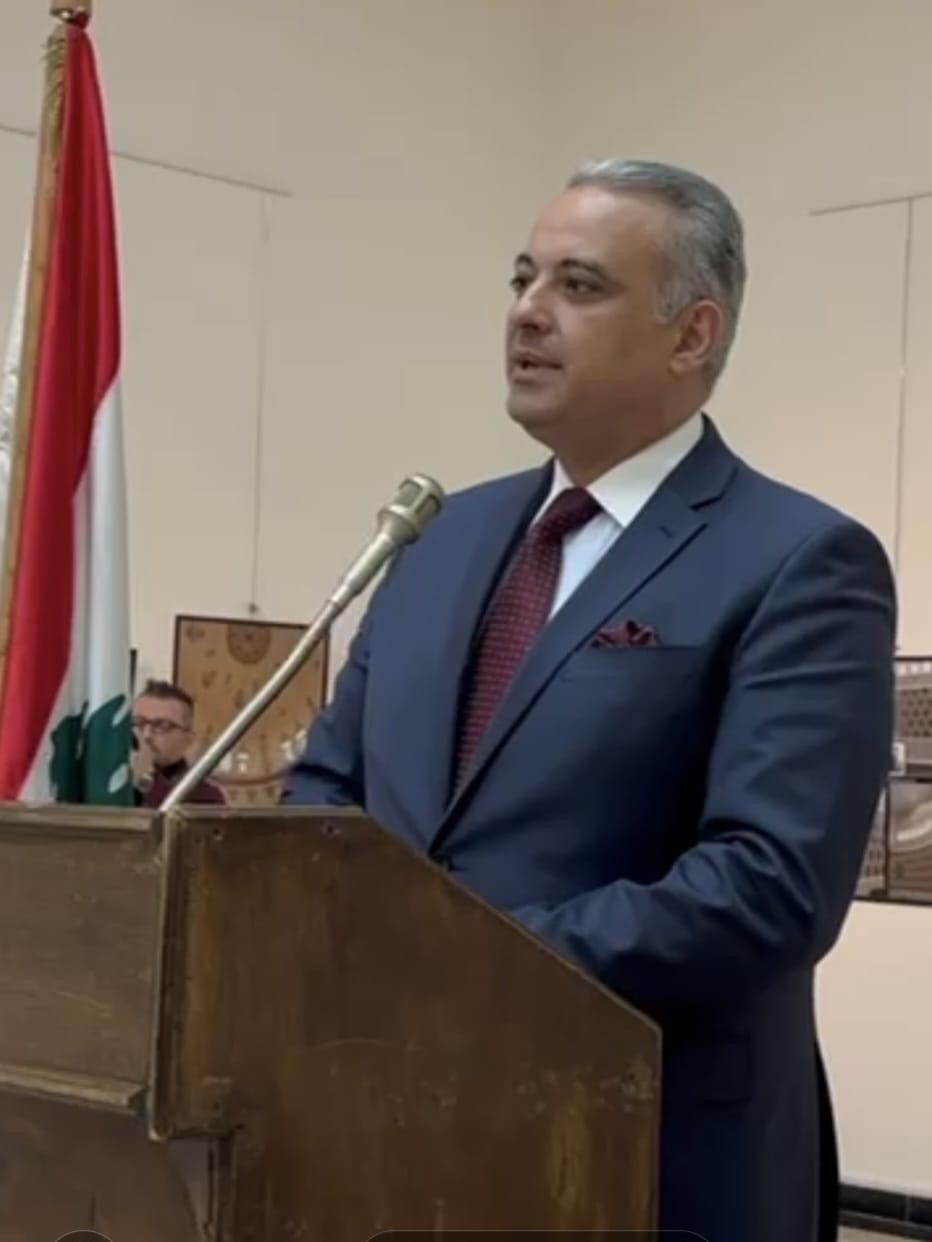 المرتضى: السيادة والاستجداء نقيضان لا يجتمعان...حمى الله لبنان!