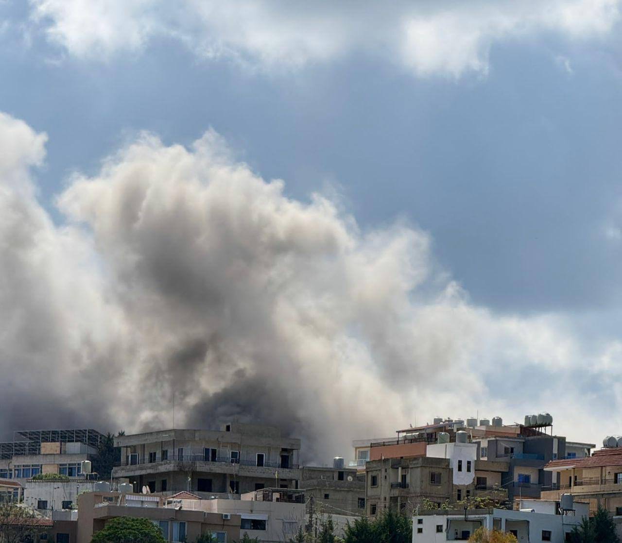 غارات إسرائيلية تستهدف النبطية والبازورية ومحيطها جنوب لبنان