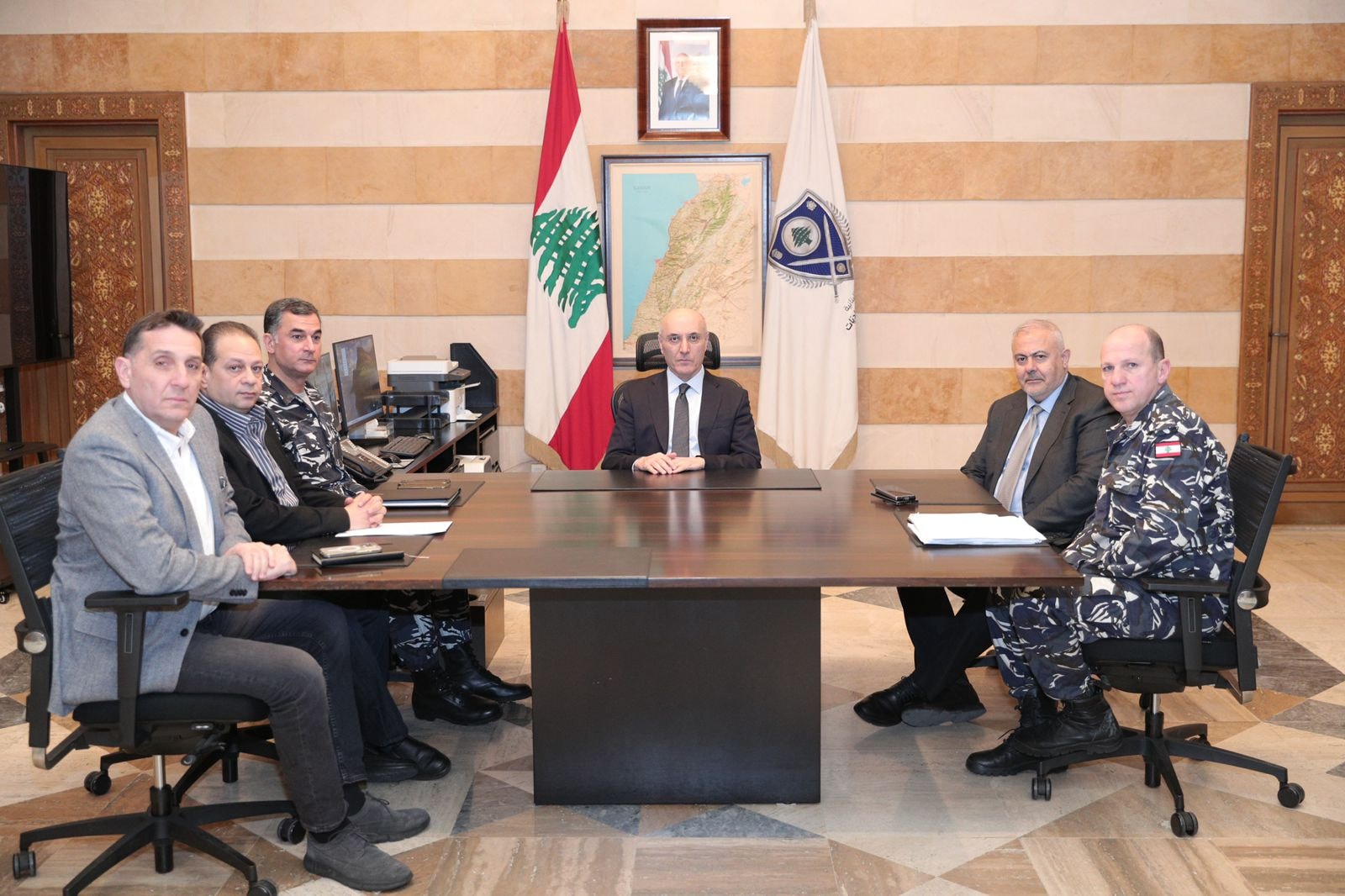 الحجّار: لضرورة تقيّد المعنيين بأي تظاهرة أو تجمع أو اعتصام بآلية التقدّم بالعلم من المحافظ