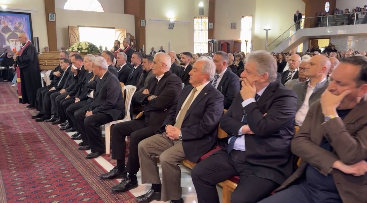 تنورين تودّع الخوري الياس صعب في مأتم مهيب
خيرالله: كنت أمينًا على القليل فسأقيمك على الكثير