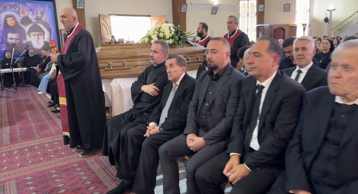 تنورين تودّع الخوري الياس صعب في مأتم مهيب
خيرالله: كنت أمينًا على القليل فسأقيمك على الكثير